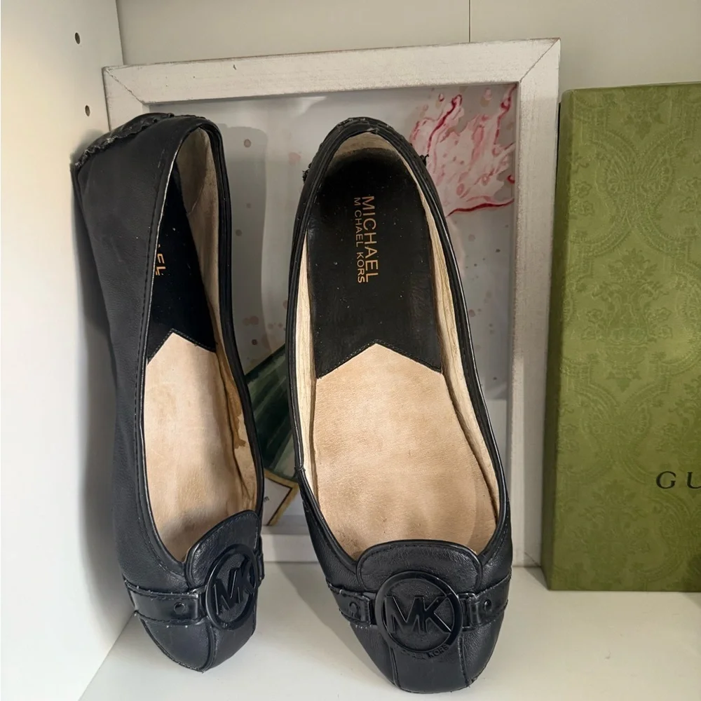 Michael Kors Black Leather loafers size 8